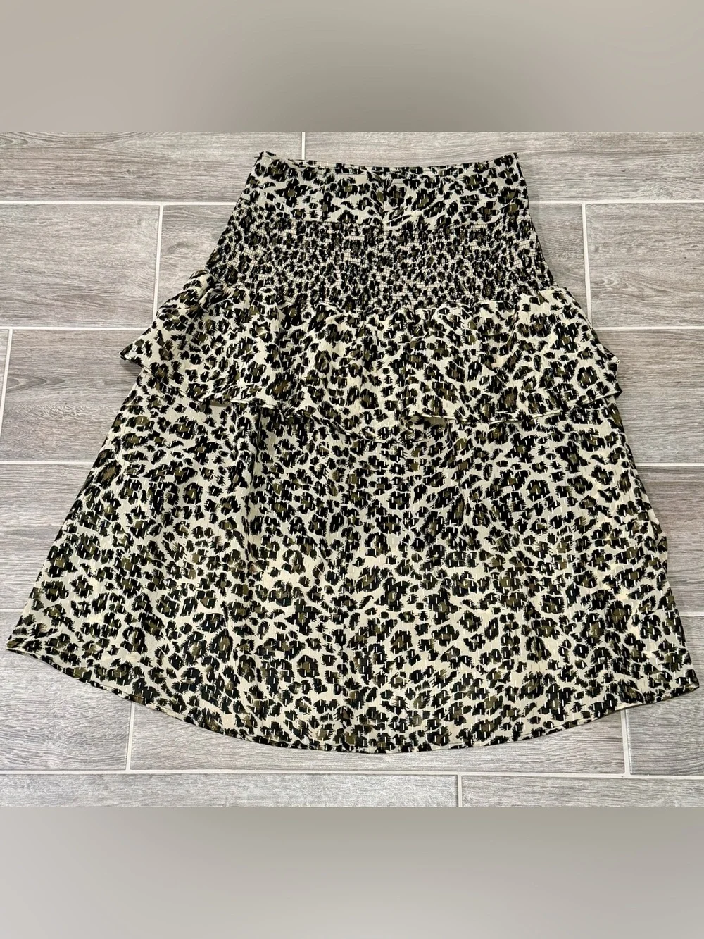 NWT! WALTER BAKER Dusty Olive Metallic Leopard Asymmetric Minty Skirt. Size 6.
